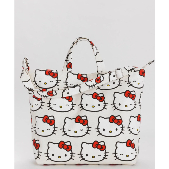 NWT Baggu Hello Kitty Sanrio White Canvas Horizontal Duck Crossbody Bag - Picture 1 of 7